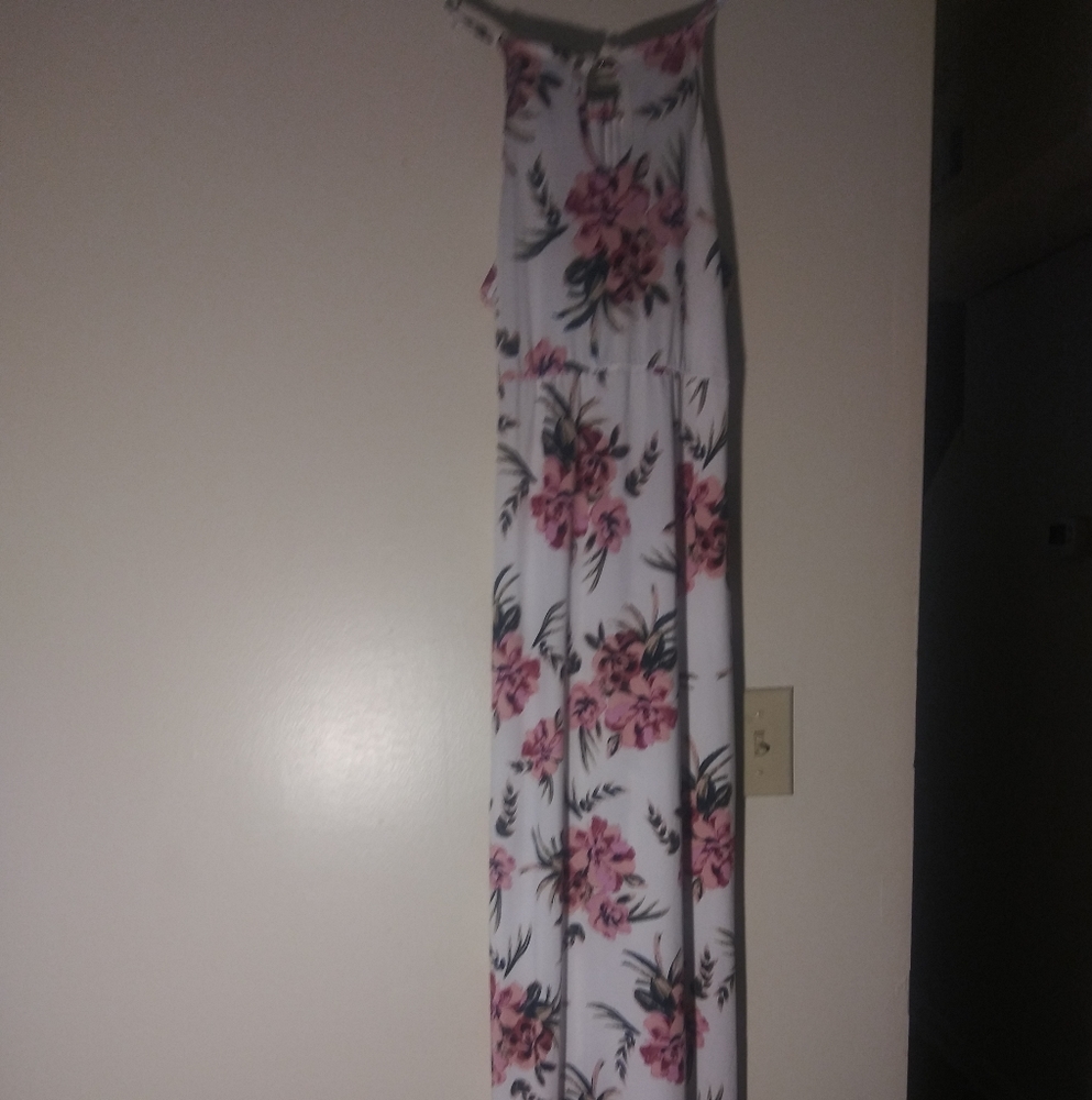 Dress - Picture 4 of 6